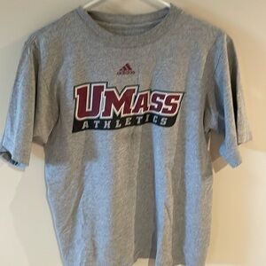 women’s adidas small UMASS athletics T-shirt